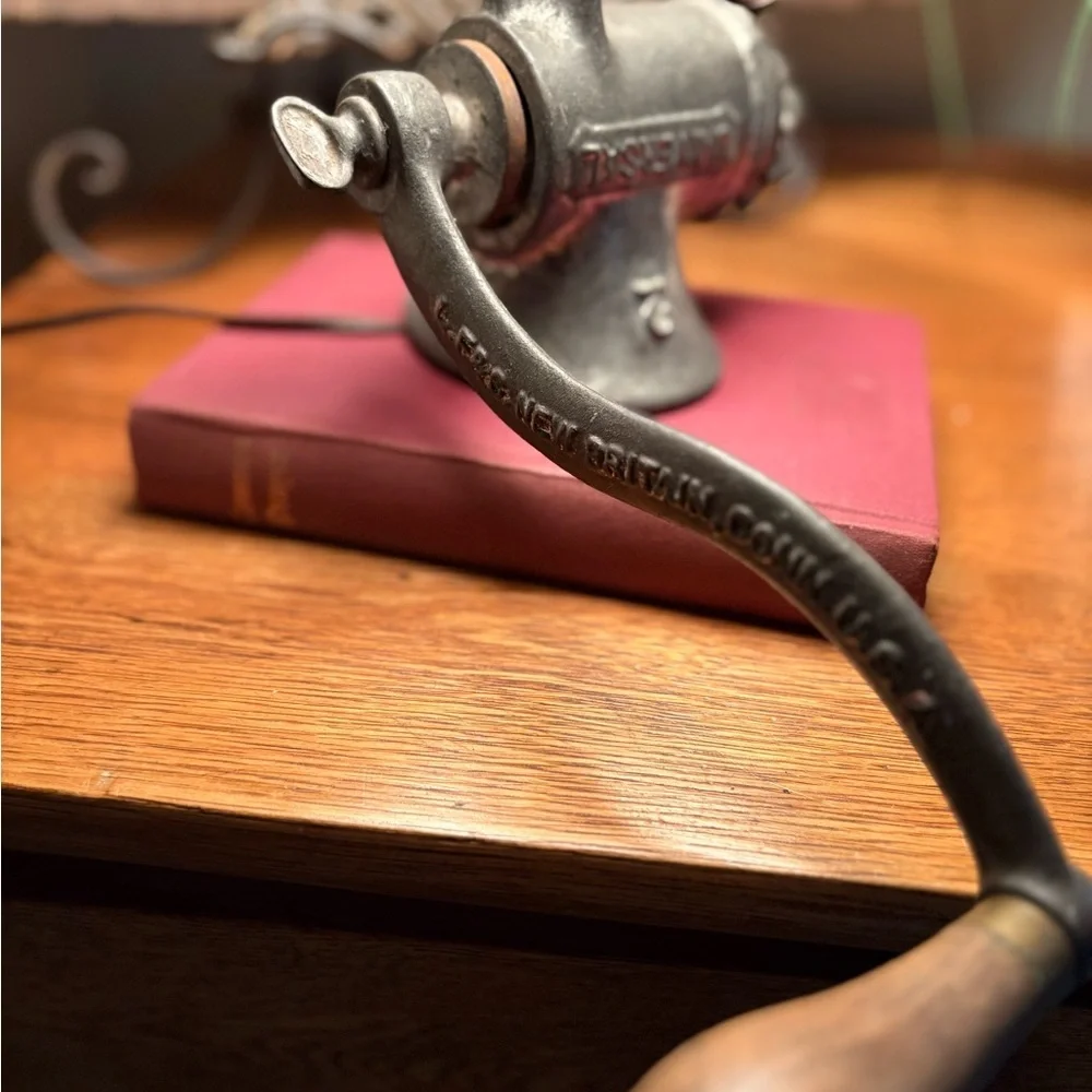 Repurposed Food Grinder Lamp